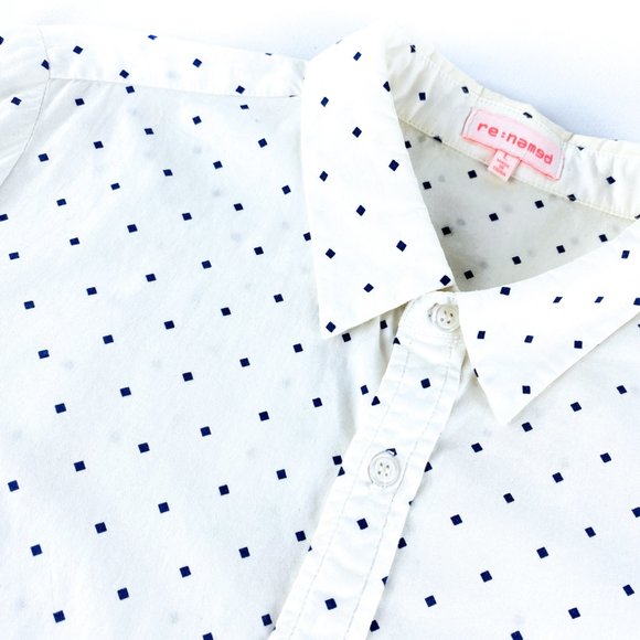 Re:named woman's long sleeve button down. - Picture 2 of 3